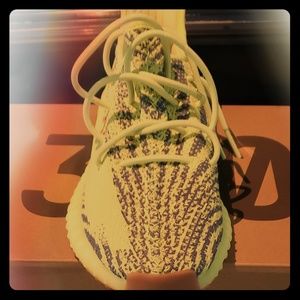 Adidas (Frozen Yellow) Yeezys